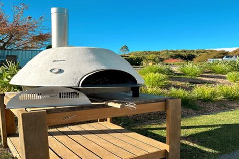 Photo of property in 14 Heipipi Drive, Eskdale, Napier, 4182