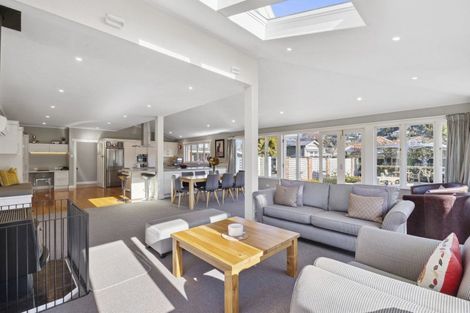 Photo of property in 370 Bay View Road, Saint Clair, Dunedin, 9012