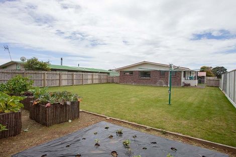 Photo of property in 7 Te Whena Place, Waitara, 4320