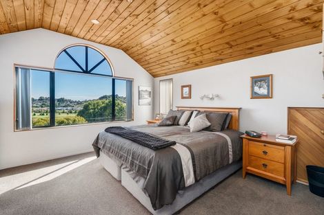 Photo of property in 104 Kinloch Way, Bethlehem, Tauranga, 3110