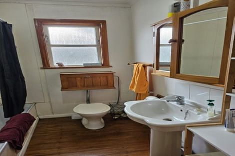 Photo of property in 38 Seddon Street, Wallaceville, Upper Hutt, 5018