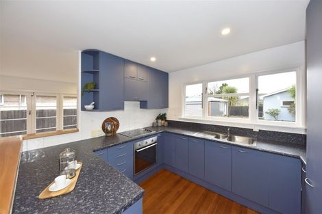 Photo of property in 24 Mappleton Avenue, Burnside, Christchurch, 8053