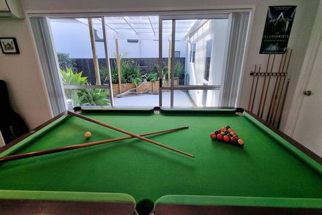 Photo of property in 24a Penning Road, Castor Bay, Auckland, 0620