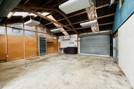 Photo of property in 233 Waihoehoe Road, Drury, 2577