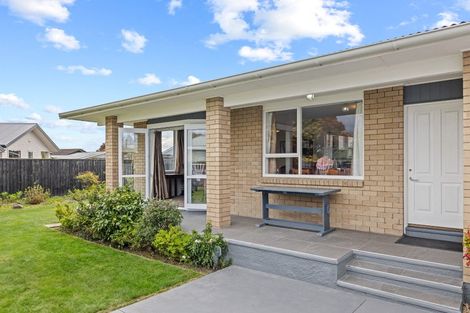 Photo of property in 12 Cowper Place, Avondale, Christchurch, 8061