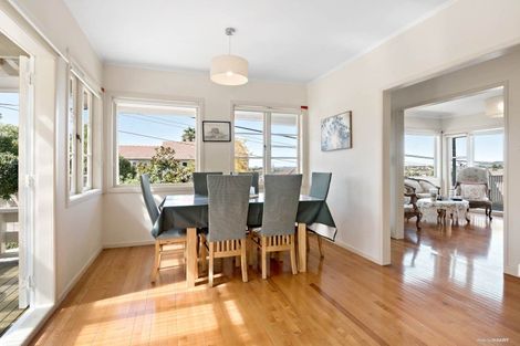 Photo of property in 50 Arran Road, Browns Bay, Auckland, 0630