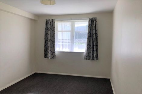 Photo of property in 2/45 Pine Avenue, Ebdentown, Upper Hutt, 5018