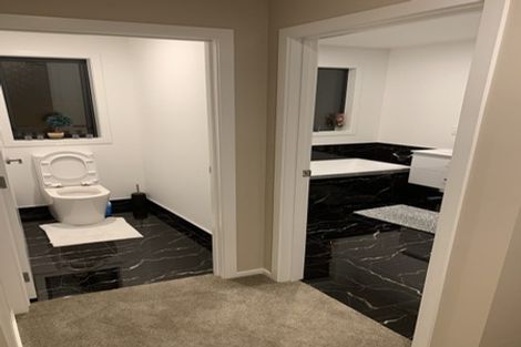 Photo of property in 14 Ivy Lane, Kelvin Grove, Palmerston North, 4414