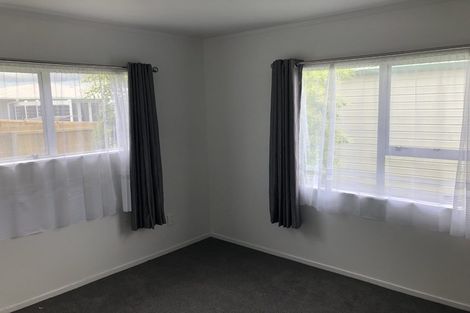 Photo of property in 2/388 Te Atatu Road, Te Atatu Peninsula, Auckland, 0610