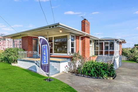 Photo of property in 99 Beerescourt Road, Beerescourt, Hamilton, 3200