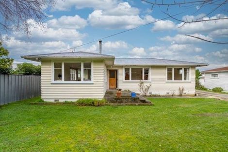 Photo of property in 6 Tait Crescent, Featherston, 5710