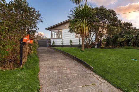 Photo of property in 20 Woodvale Road, Glen Eden, Auckland, 0602