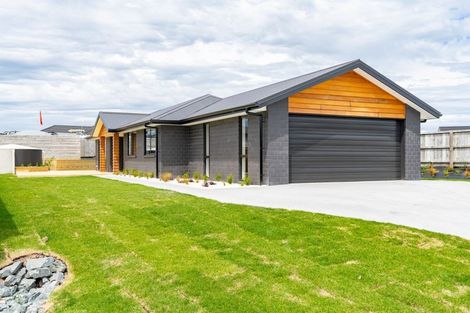 Photo of property in 34 Marram Place, Mangawhai Heads, Mangawhai, 0505