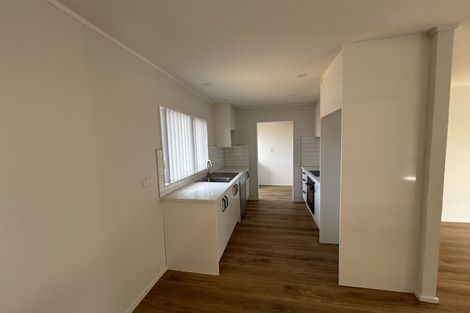 Photo of property in 1/4 Kelvin Road, Papakura, 2110