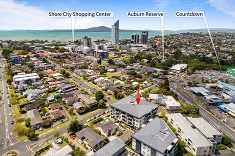 Photo of property in 106/8a Lake Pupuke Drive, Takapuna, Auckland, 0622