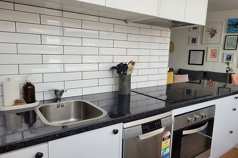 Photo of property in Hume House, 1/152 The Terrace, Wellington Central, Wellington, 6011