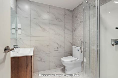 Photo of property in 2/60 Kelman Road, Kelston, Auckland, 0602