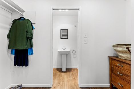 Photo of property in 11 Foster Crescent, Snells Beach, 0920