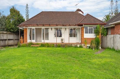 Photo of property in 41 Millen Avenue, Pakuranga, Auckland, 2010