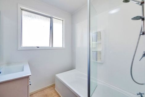 Photo of property in 1/7 Sunburst Lane, Torbay, Auckland, 0630