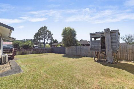 Photo of property in 1/16 Rosier Road, Glen Eden, Auckland, 0602