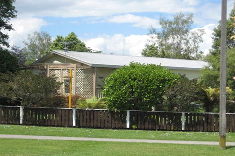 Photo of property in 276 Shakespeare Street, Leamington, Cambridge, 3432