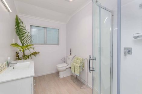 Photo of property in 38 Alderton Drive, Kerikeri, 0230