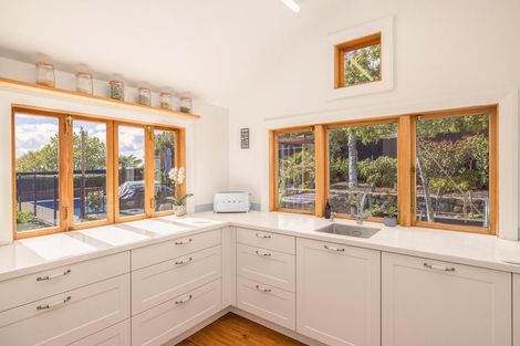 Photo of property in 69 Hackthorne Road, Cashmere, Christchurch, 8022