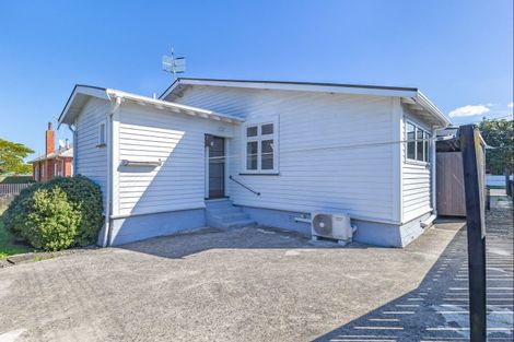 Photo of property in 36 Salisbury Street, Levin, 5510
