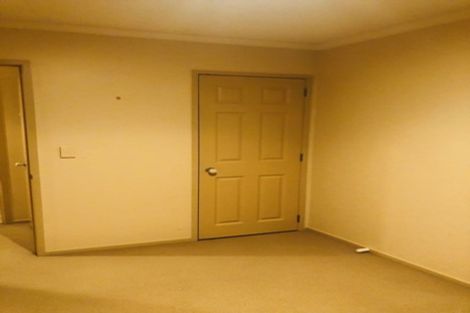 Photo of property in 17a Lesa Annis Place, Henderson, Auckland, 0612