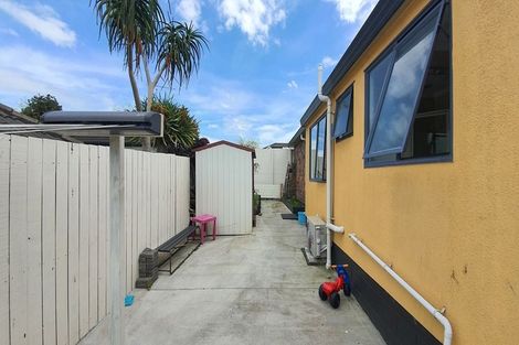 Photo of property in 32 Rathmar Drive, Manurewa, Auckland, 2105