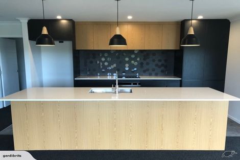 Photo of property in 13 Oxnam Place, Foxton Beach, Foxton, 4815