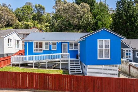 Photo of property in 189 Sievers Grove, Cannons Creek, Porirua, 5024