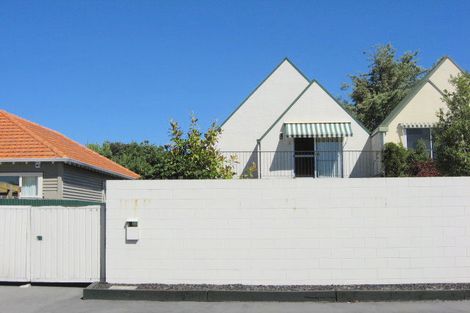 Photo of property in 2/122 Office Road, Merivale, Christchurch, 8014