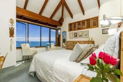 Photo of property in 24 Whitby Crescent, Mairangi Bay, Auckland, 0630