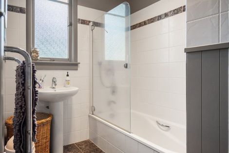 Photo of property in 37 Burrows Street, Tauranga South, Tauranga, 3112