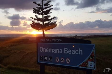 Photo of property in 212 Russell Bruce Place, Onemana, Whangamata, 3691