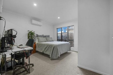 Photo of property in 39c Overton Road, Papatoetoe, Auckland, 2025