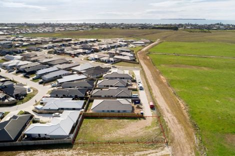 Photo of property in 24 Bill Miller Drive, Papamoa, 3118