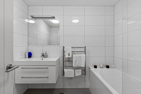 Photo of property in 30 Eaves Bush Parade, Orewa, 0931