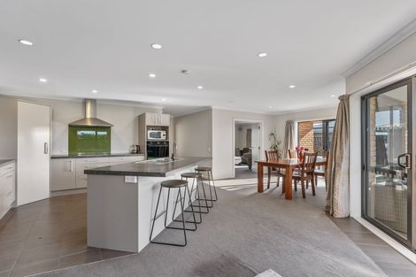 Photo of property in 8 Brompton Close, Richmond Heights, Taupo, 3330