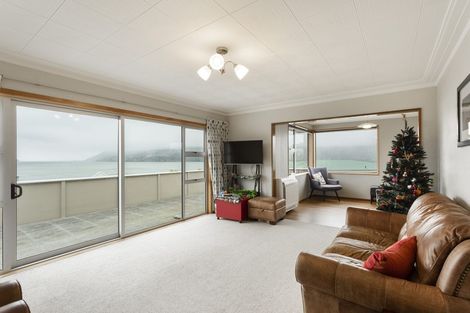Photo of property in 27 Bayne Terrace, Macandrew Bay, Dunedin, 9014