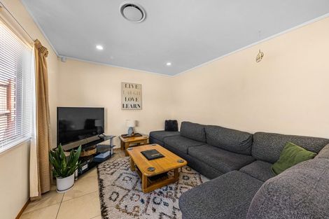 Photo of property in 1/29 Sutherland Road, Point Chevalier, Auckland, 1025