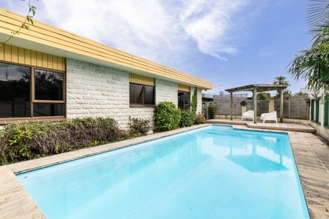 Photo of property in 377 Westminster Avenue, Tamatea, Napier, 4112