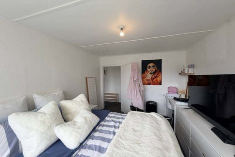 Photo of property in 21 Burgess Street, Green Island, Dunedin, 9018