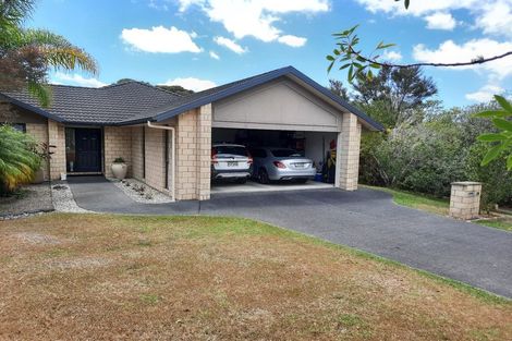 Photo of property in 28 Halyard Loop, Haruru, 0204