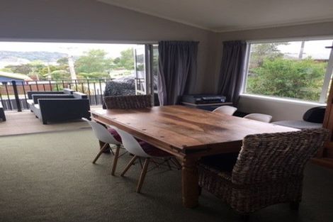 Photo of property in 10 Lorenzen Bay Road, Raglan, 3225