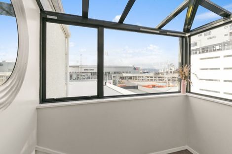 Photo of property in 16j Hobson Street, Thorndon, Wellington, 6011