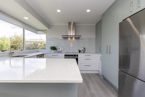 Photo of property in 5a Nathan Avenue, Paraparaumu Beach, Paraparaumu, 5032