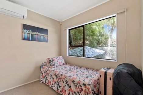 Photo of property in 1/111 Spinella Drive, Bayview, Auckland, 0629